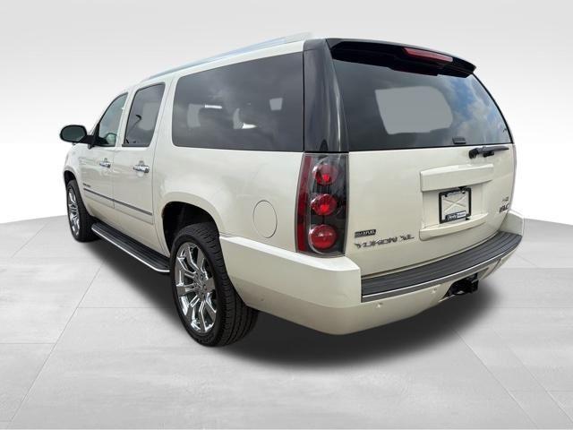 used 2009 GMC Yukon XL car, priced at $9,999