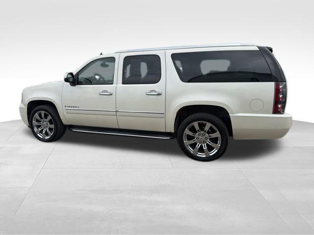 used 2009 GMC Yukon XL car, priced at $9,999