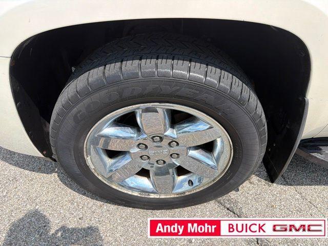 used 2012 GMC Yukon XL car, priced at $6,999