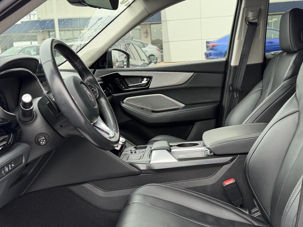 used 2023 Acura MDX car, priced at $41,590