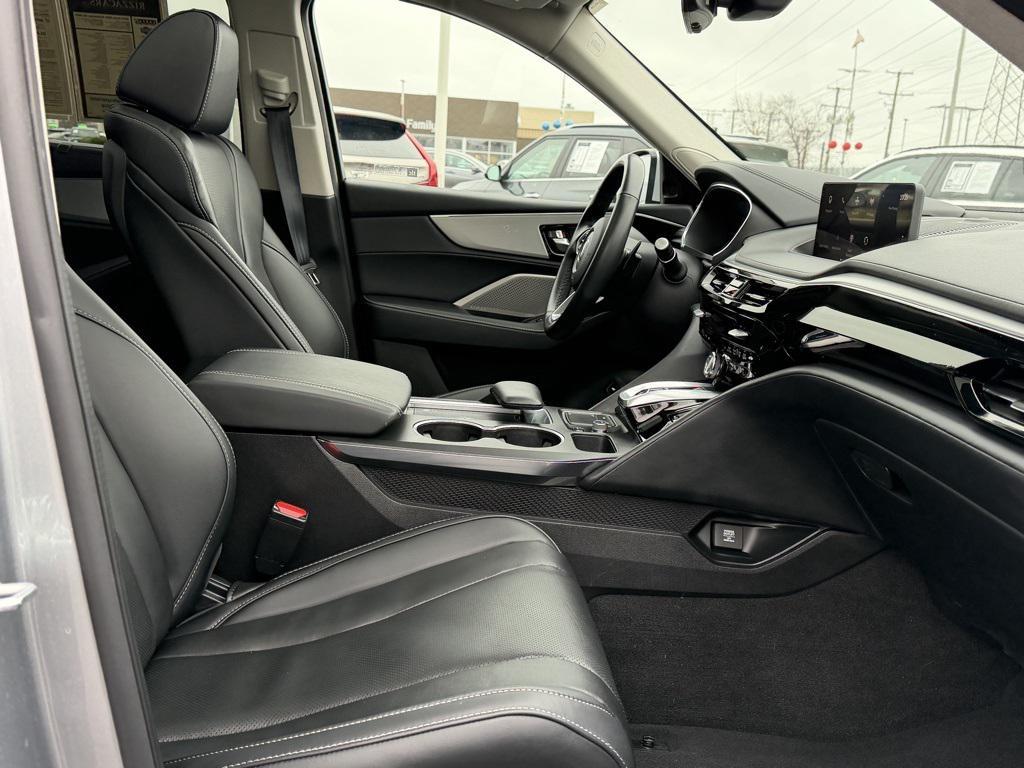 used 2023 Acura MDX car, priced at $41,990