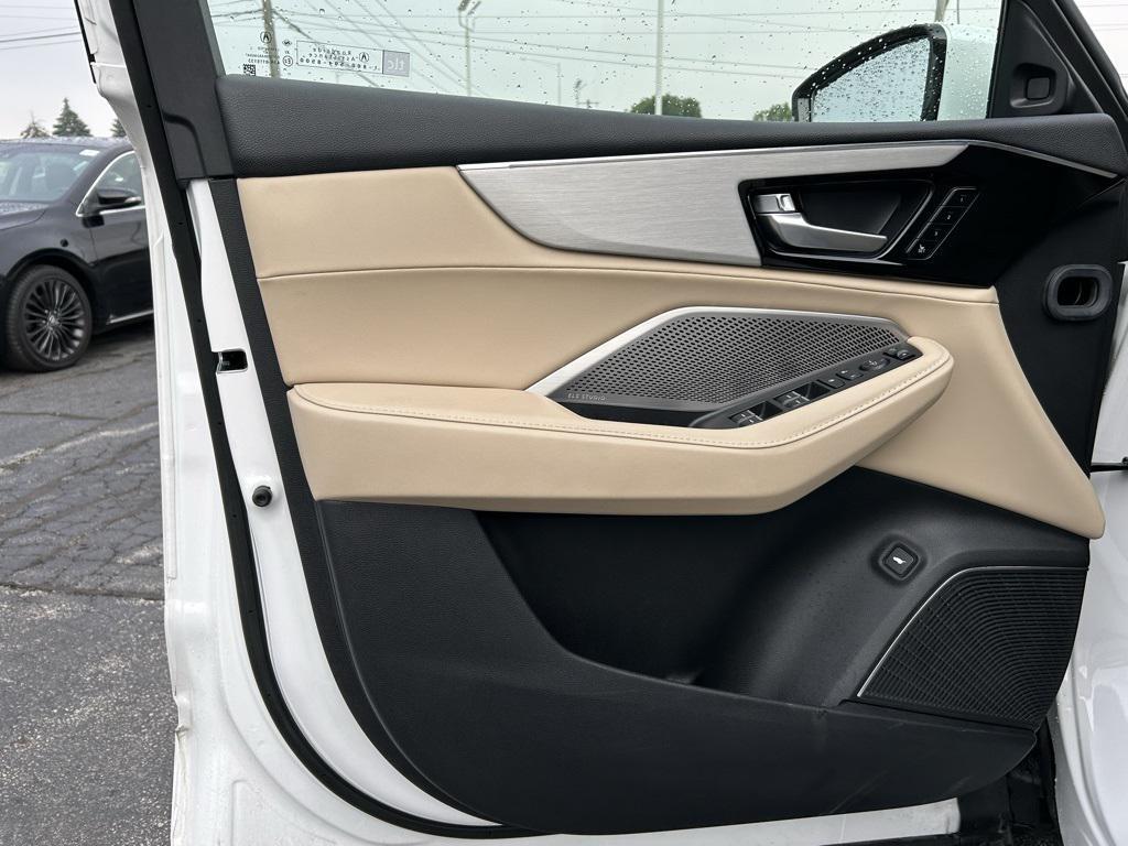 used 2024 Acura MDX car, priced at $50,990