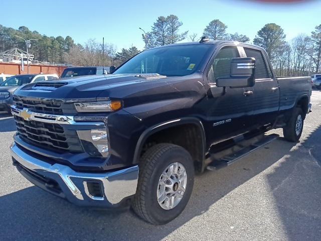 used 2024 Chevrolet Silverado 2500 car, priced at $50,843