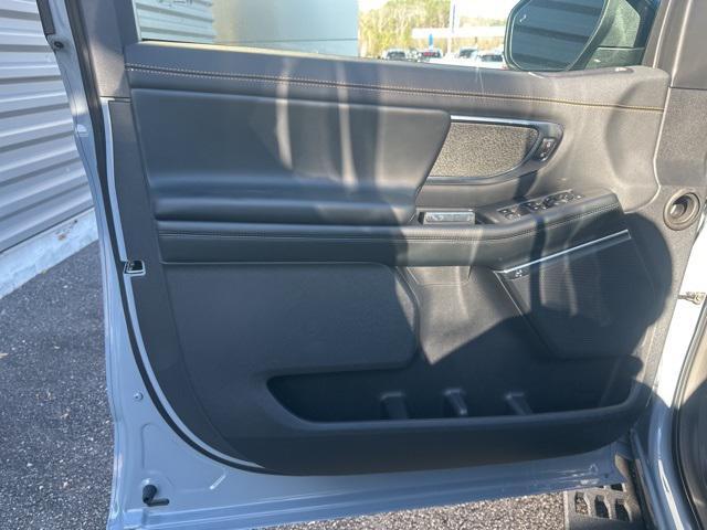 new 2025 Ford Expedition car, priced at $79,484