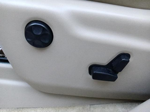 used 2017 Jeep Grand Cherokee car, priced at $14,262