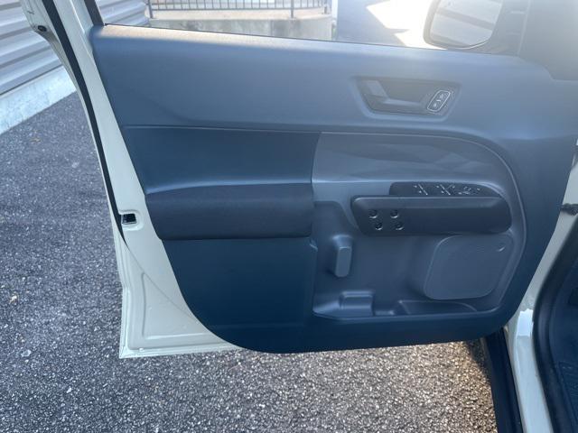 new 2025 Ford Maverick car, priced at $28,284