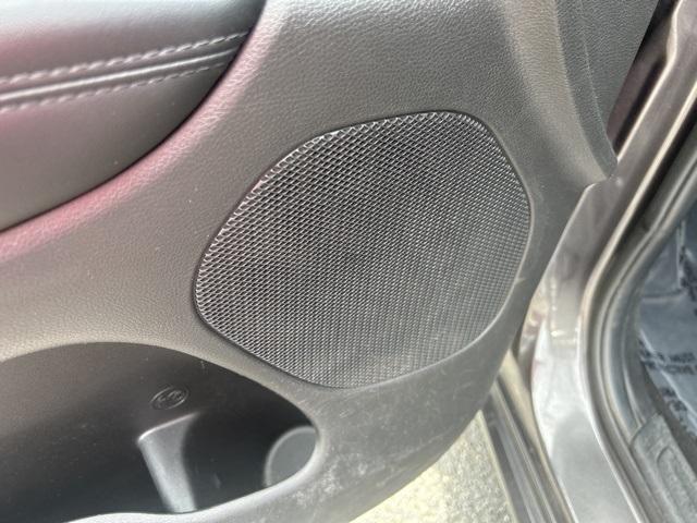 used 2021 Jeep Grand Cherokee car, priced at $22,637