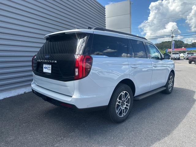 new 2025 Ford Expedition car, priced at $66,159