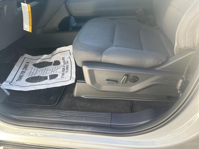 new 2025 Ford Expedition car, priced at $58,999