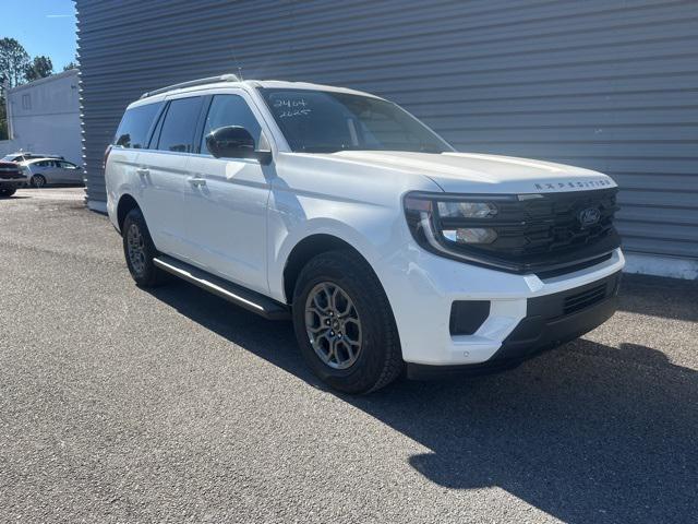 new 2025 Ford Expedition car, priced at $60,249