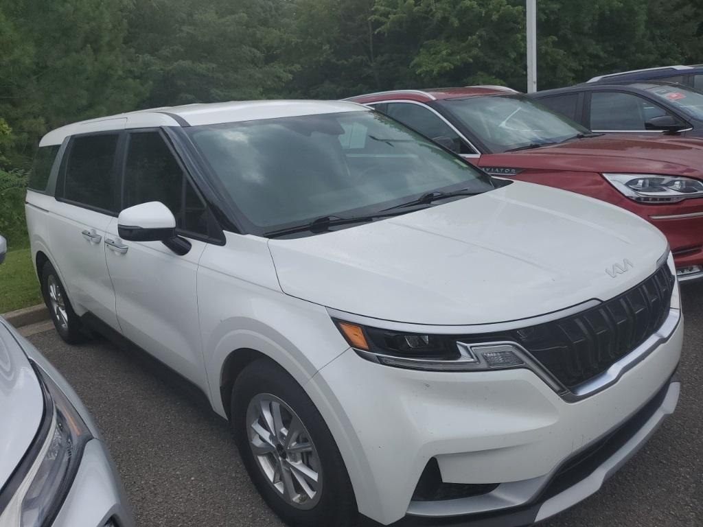 used 2022 Kia Carnival car, priced at $29,800