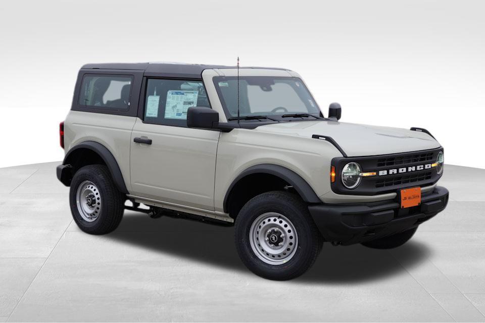 new 2025 Ford Bronco car, priced at $40,590