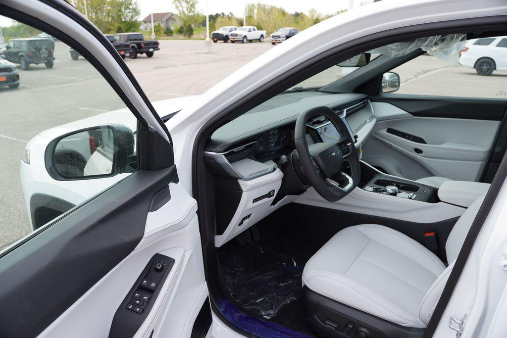 new 2026 Jeep Cherokee car, priced at $39,198