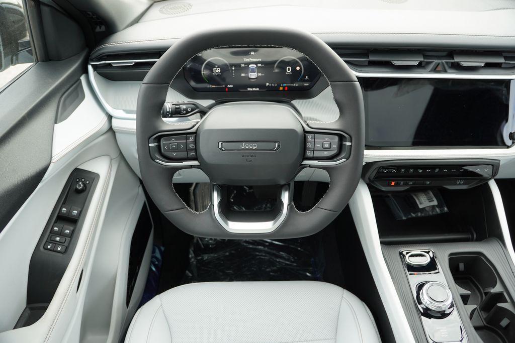 new 2026 Jeep Cherokee car, priced at $39,198