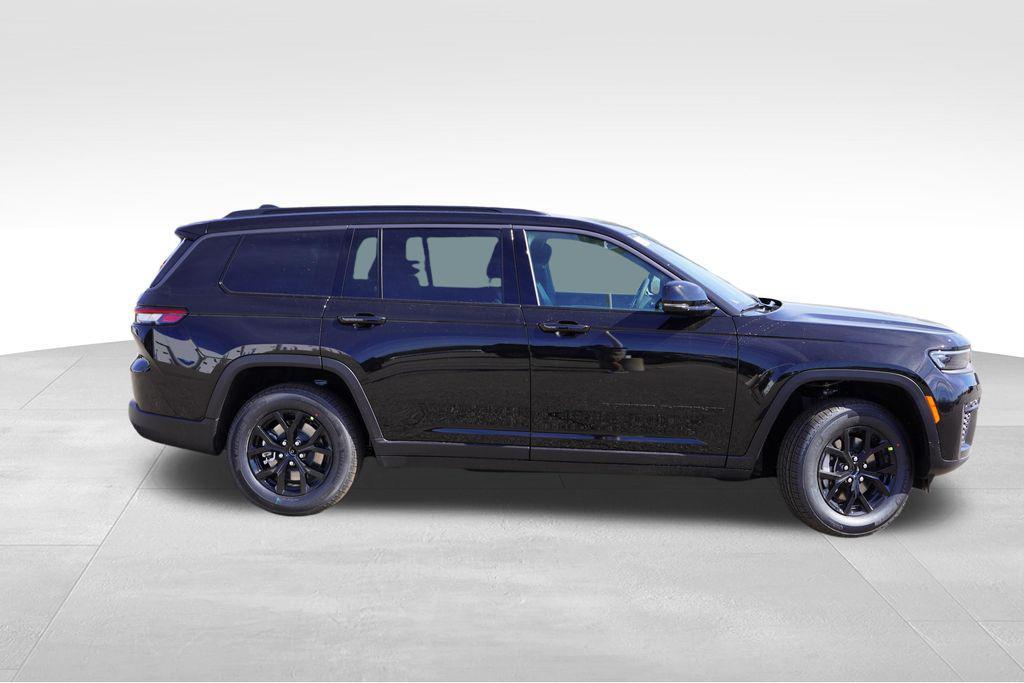 new 2026 Jeep Grand Cherokee L car, priced at $43,741