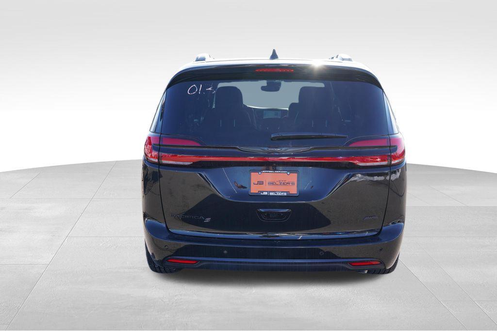new 2026 Chrysler Pacifica car, priced at $42,249