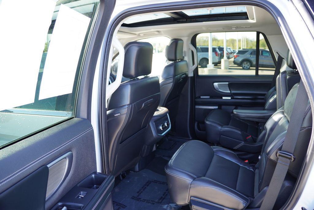 used 2025 Ford Expedition car, priced at $63,369