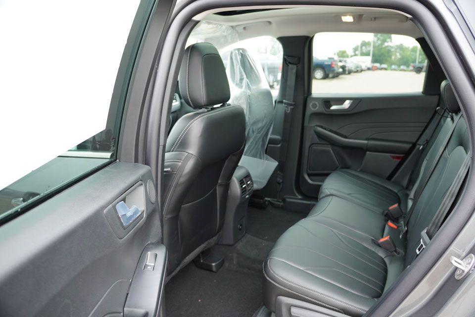 new 2025 Ford Escape PHEV car, priced at $34,679