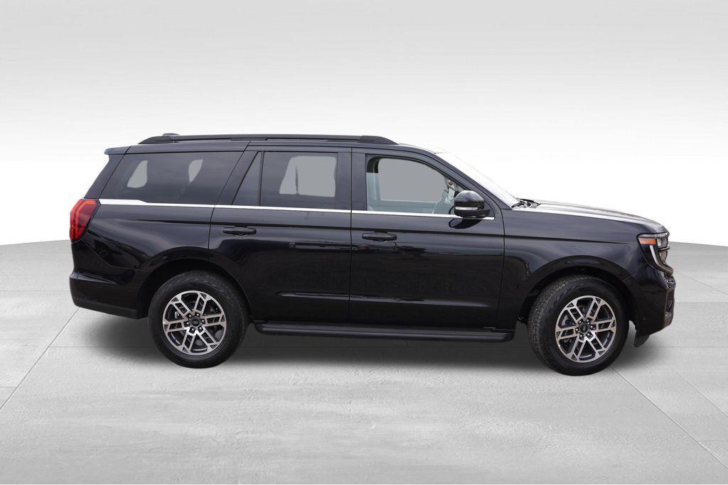 used 2025 Ford Expedition car, priced at $55,996