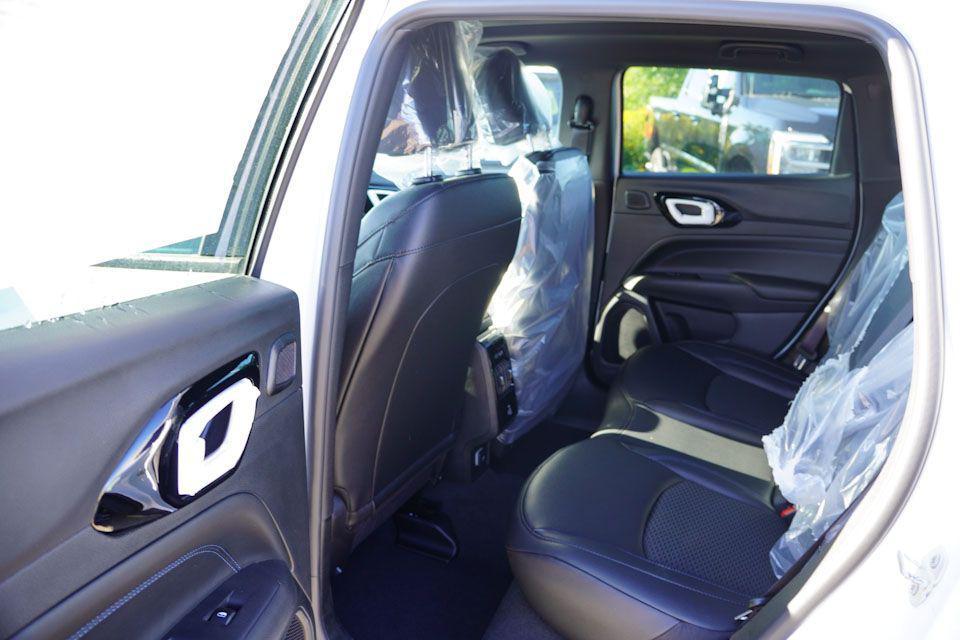 new 2025 Jeep Compass car, priced at $28,043
