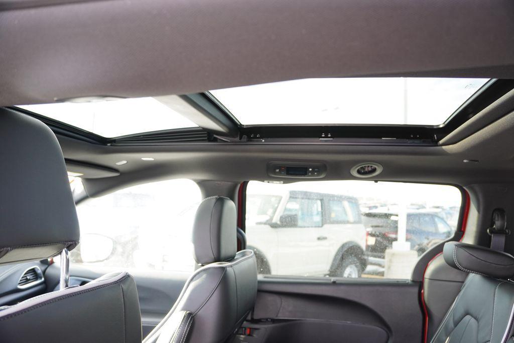 new 2026 Chrysler Pacifica car, priced at $52,412