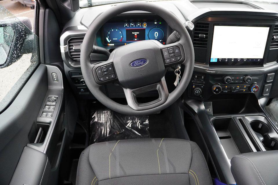 new 2025 Ford F-150 car, priced at $45,121