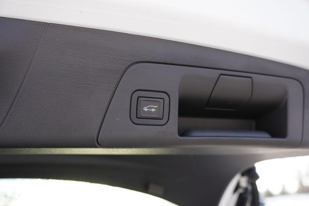 used 2023 Buick Envision car, priced at $28,849