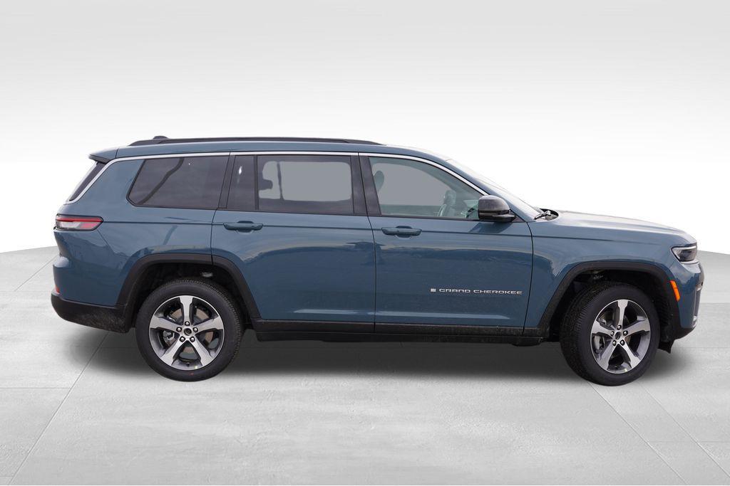 new 2026 Jeep Grand Cherokee L car, priced at $46,122