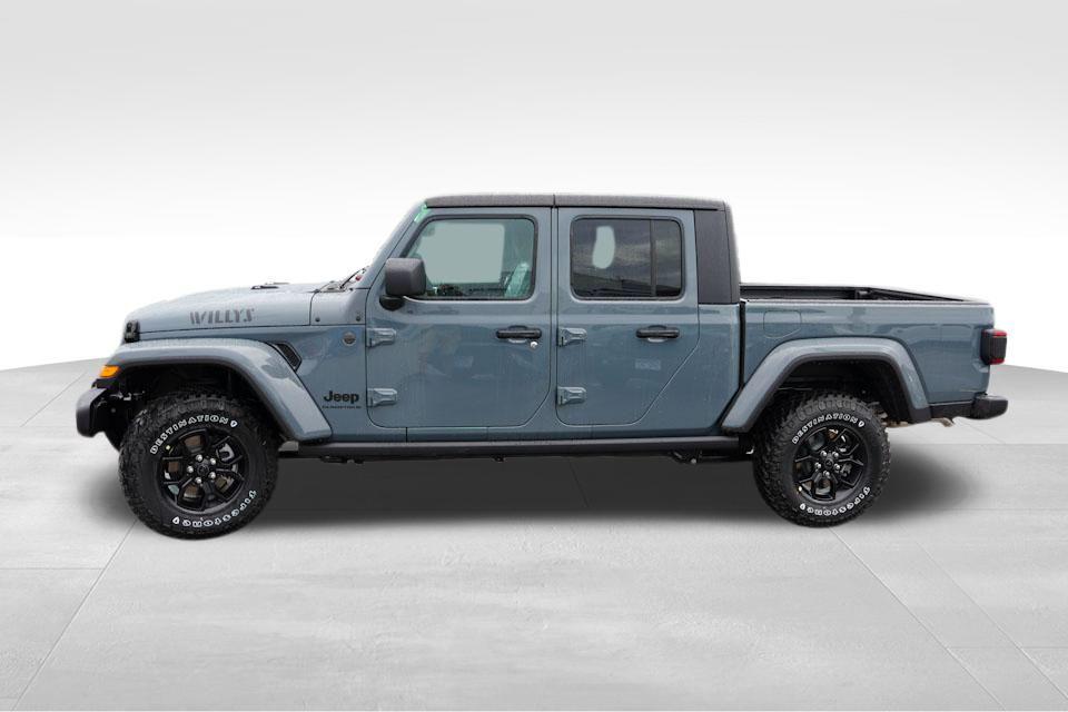 new 2025 Jeep Gladiator car, priced at $48,674