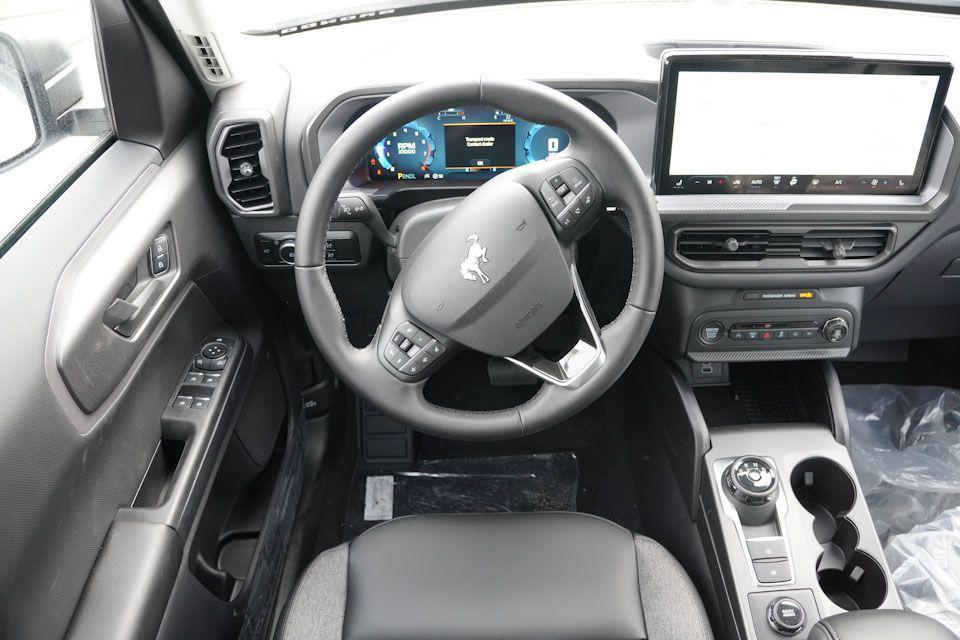 new 2025 Ford Bronco Sport car, priced at $31,174