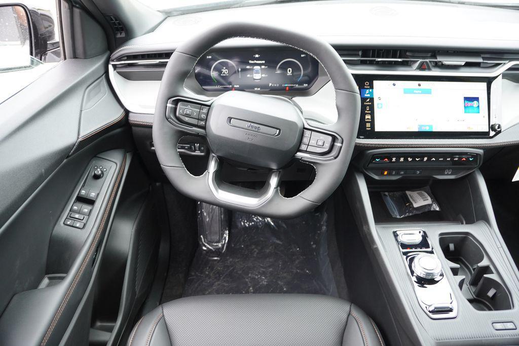 new 2026 Jeep Cherokee car, priced at $36,442