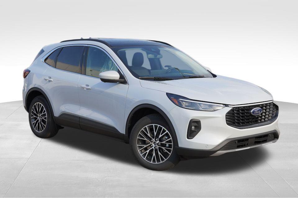 new 2025 Ford Escape PHEV car, priced at $32,679