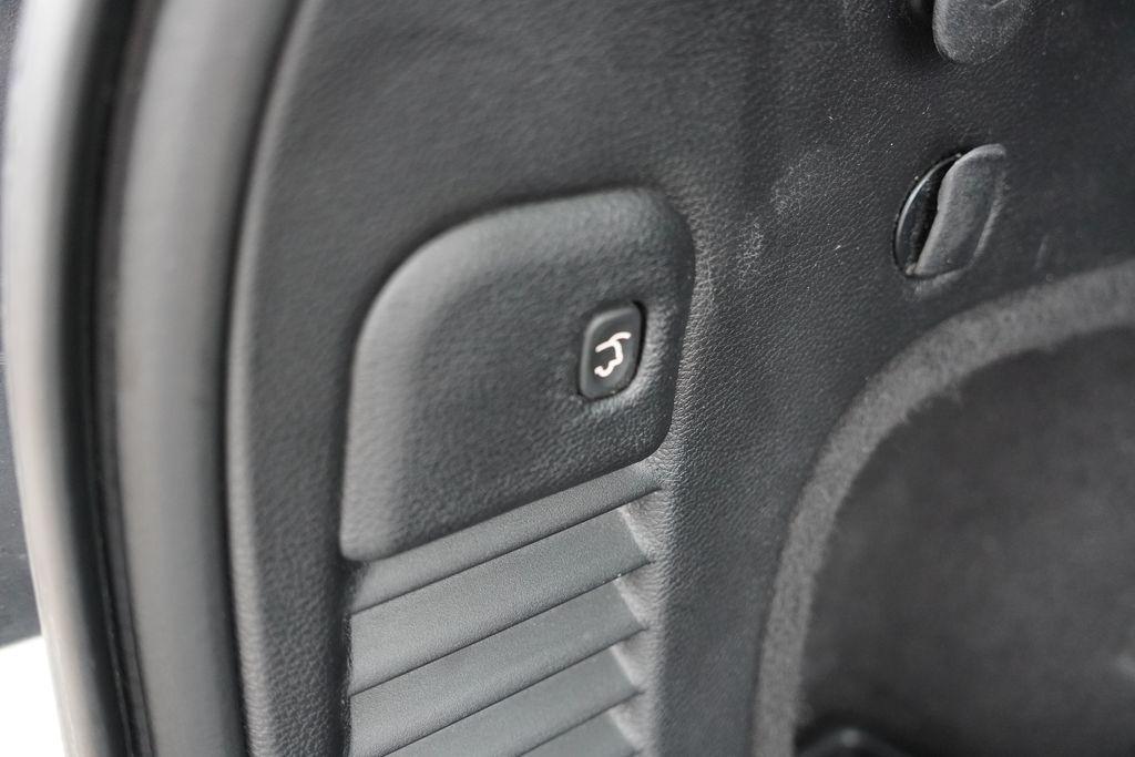 used 2019 Jeep Grand Cherokee car, priced at $18,401