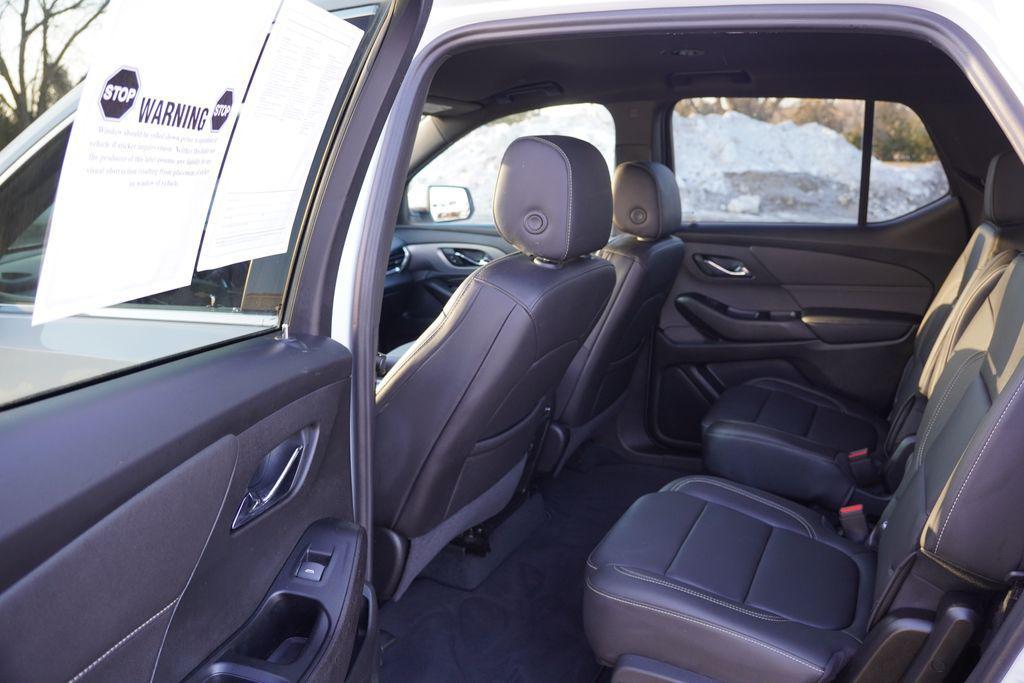 used 2023 Chevrolet Traverse car, priced at $20,967