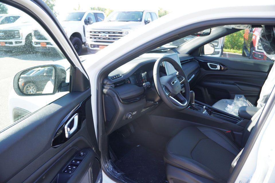 new 2025 Jeep Compass car, priced at $28,563