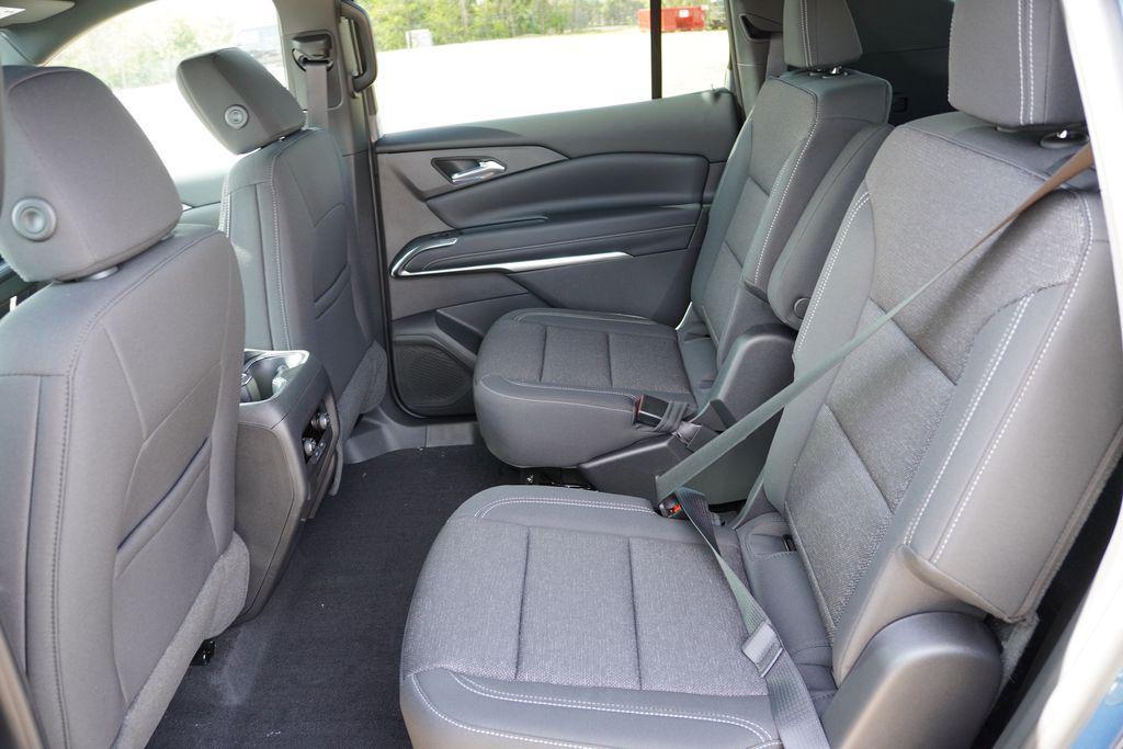 new 2026 Chevrolet Traverse car, priced at $45,047
