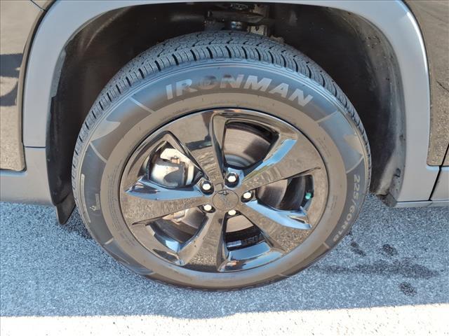 used 2021 Jeep Cherokee car, priced at $20,880