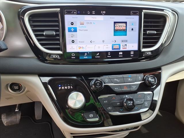 used 2024 Chrysler Pacifica car, priced at $29,880