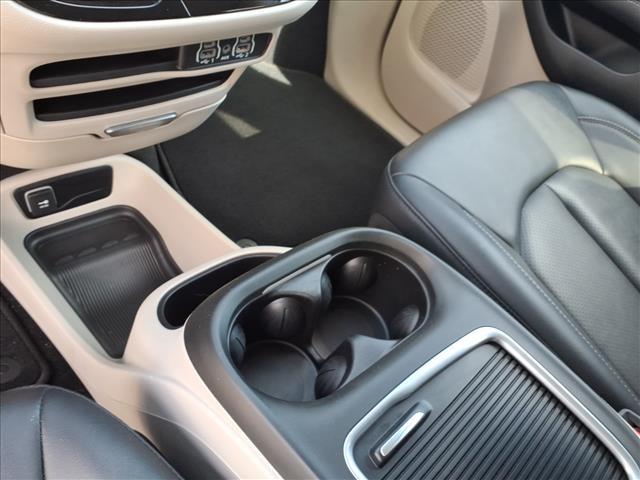 used 2024 Chrysler Pacifica car, priced at $29,880