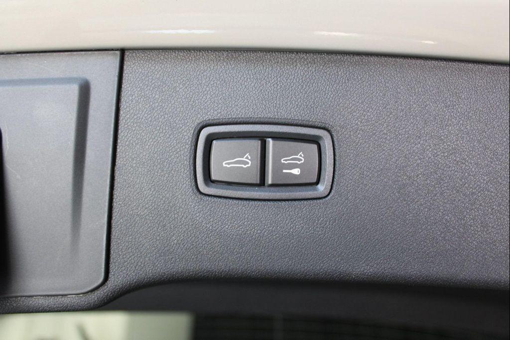 new 2025 Porsche Cayenne car, priced at $163,535