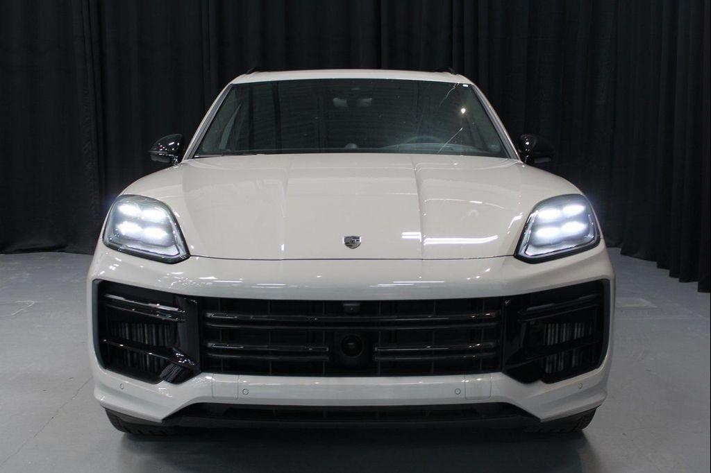 new 2025 Porsche Cayenne car, priced at $189,915