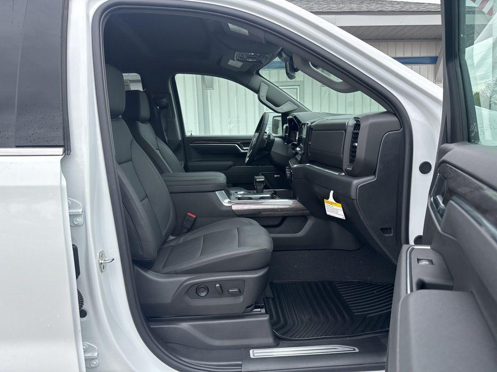 new 2026 Chevrolet Silverado 1500 car, priced at $69,214