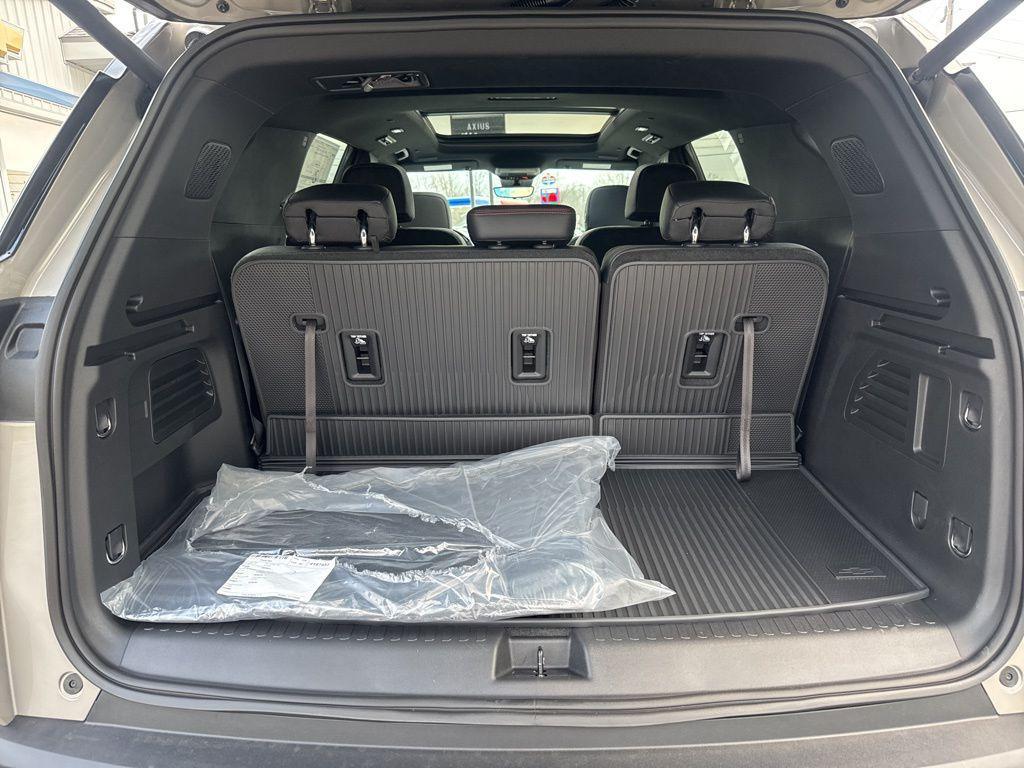 new 2026 Chevrolet Traverse car, priced at $56,999