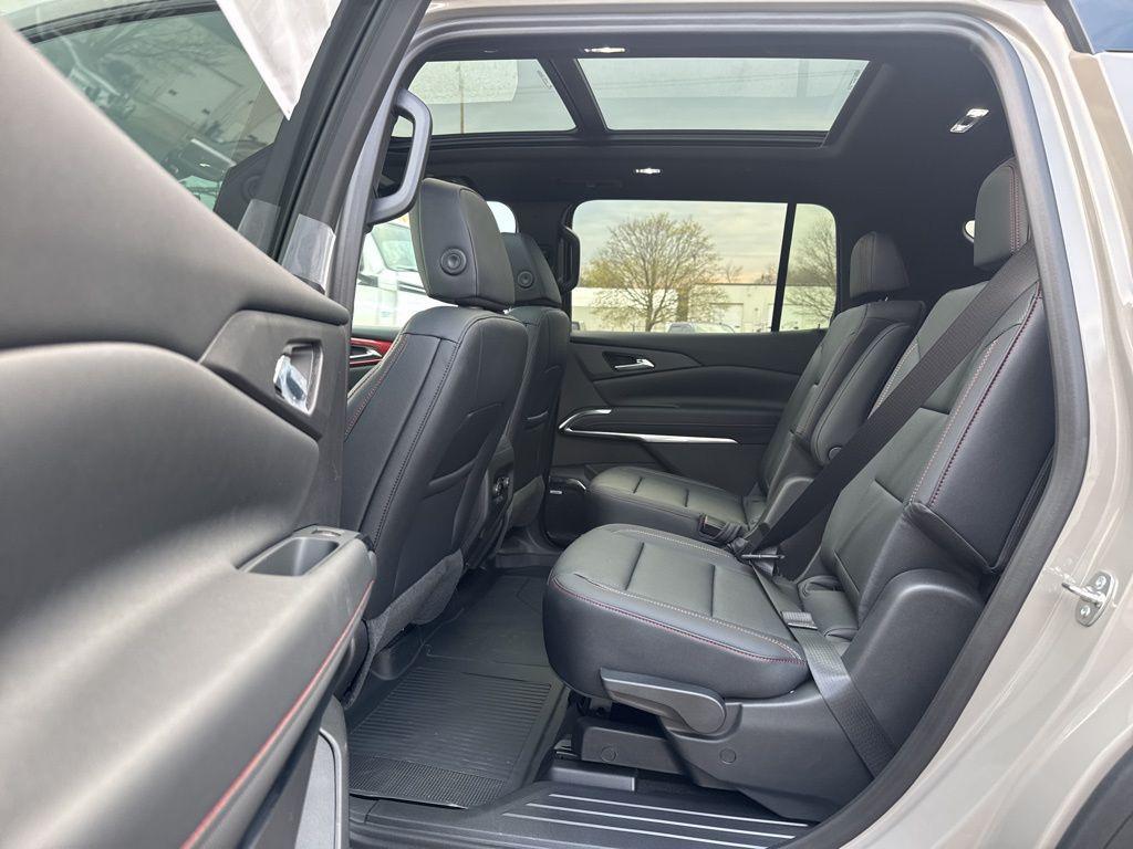 new 2026 Chevrolet Traverse car, priced at $56,999