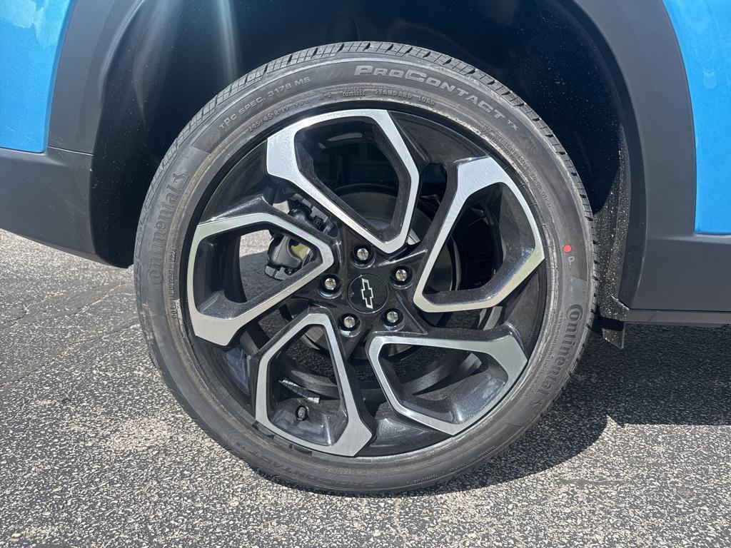 new 2025 Chevrolet Trax car, priced at $23,874