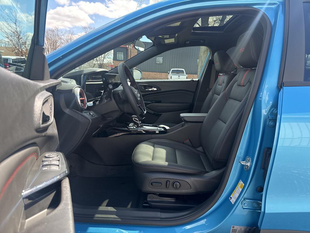 new 2025 Chevrolet Trax car, priced at $23,874