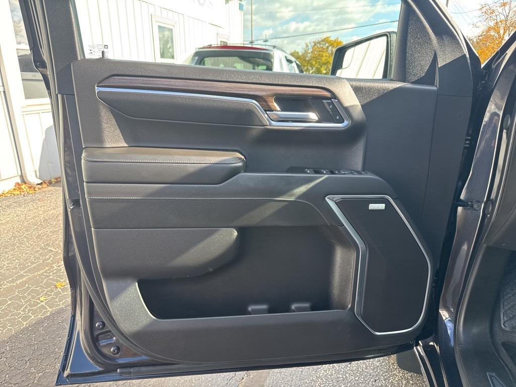 used 2022 Chevrolet Silverado 1500 car, priced at $39,976