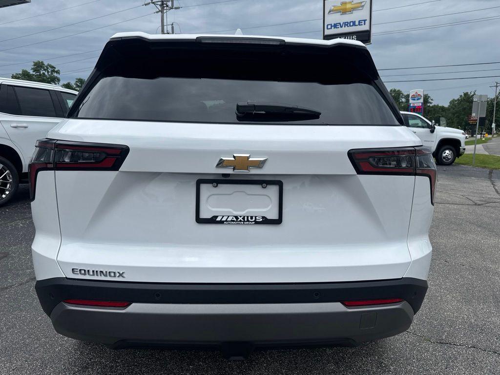 new 2026 Chevrolet Equinox car, priced at $30,795