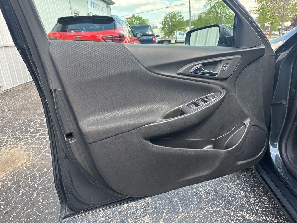 used 2018 Chevrolet Malibu car, priced at $18,586