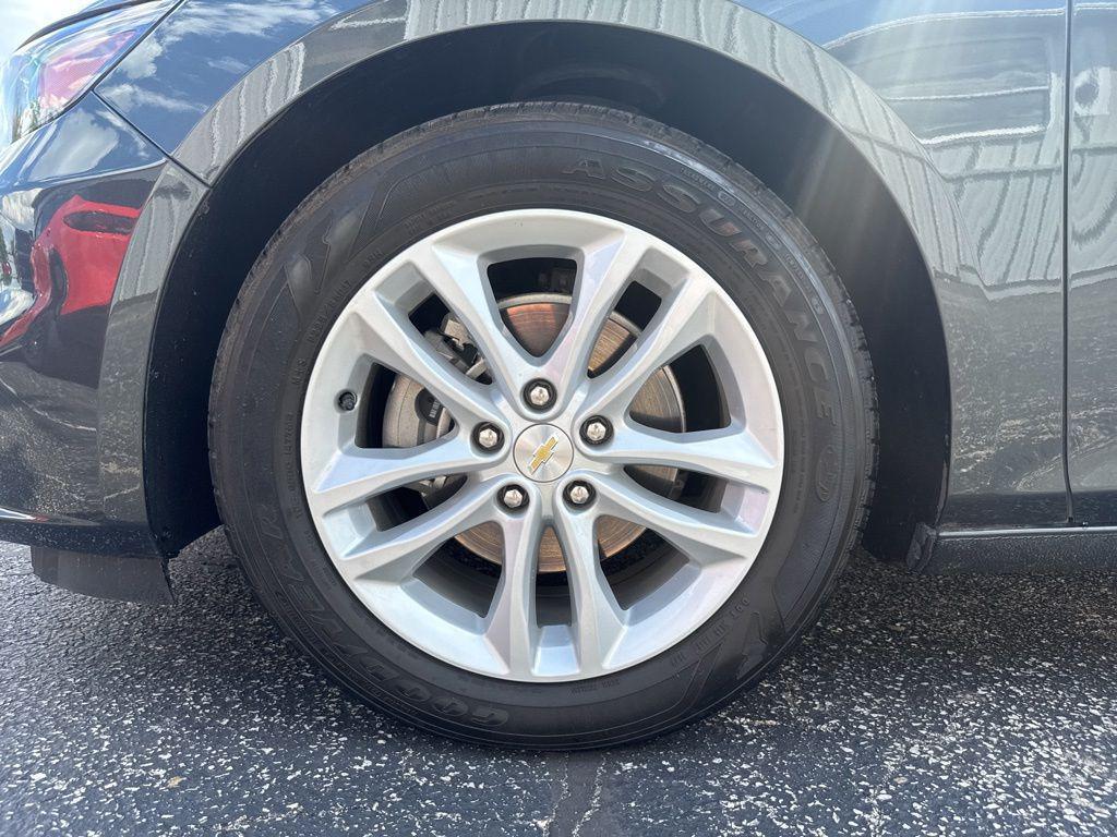 used 2018 Chevrolet Malibu car, priced at $18,586
